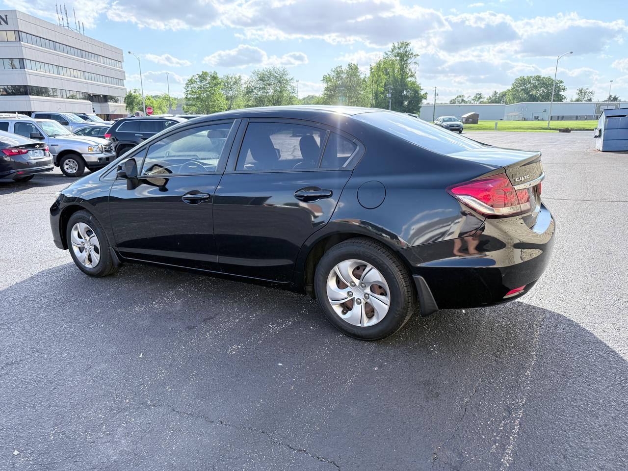 Honda Civic LX Sedan 5-Speed AT 2013