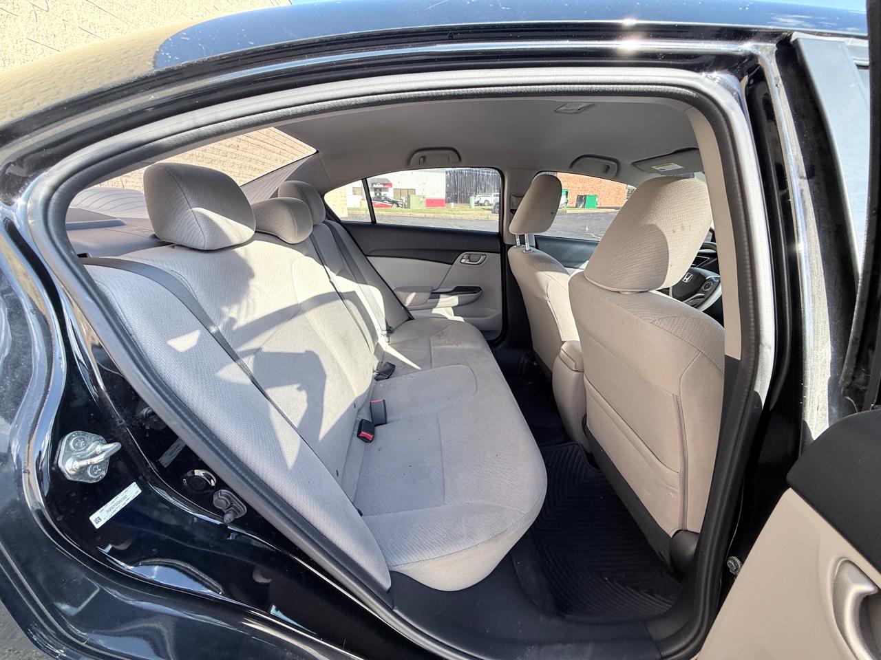 Honda Civic LX Sedan 5-Speed AT 2013