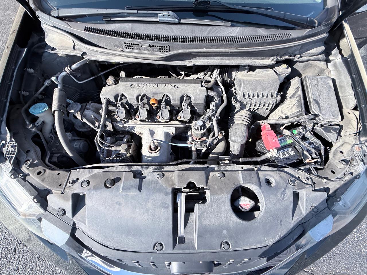 Honda Civic LX Sedan 5-Speed AT 2013