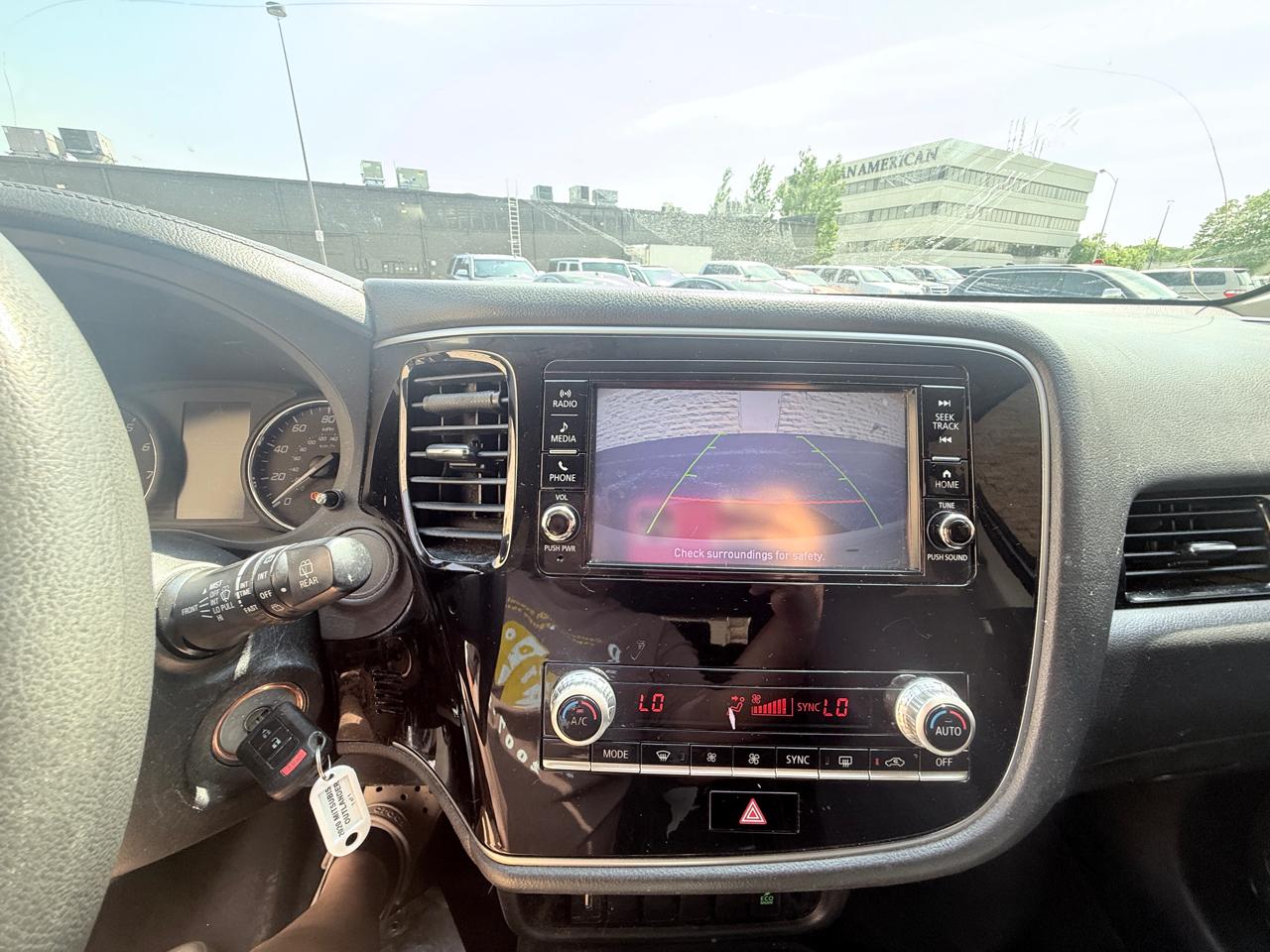 Mitsubishi Outlander ES 2WD 2020
