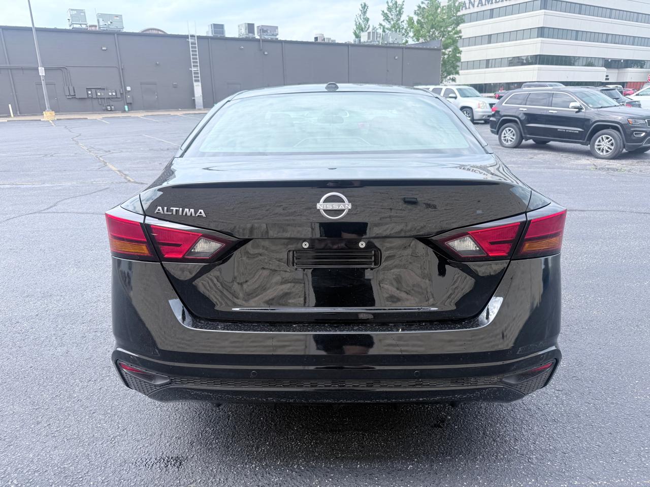 Nissan Altima 2.5 SV 2025