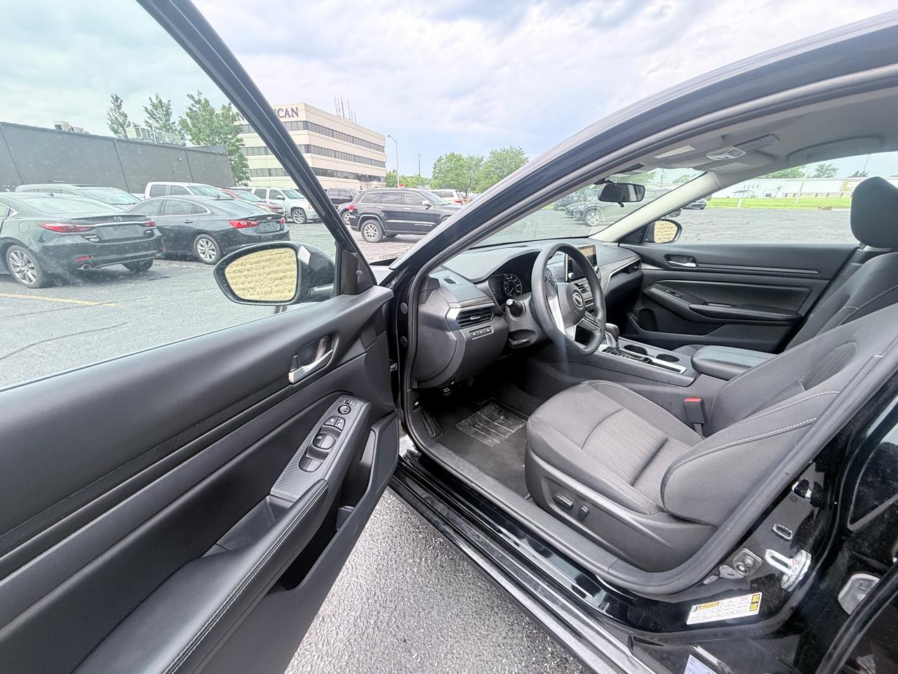 Nissan Altima 2.5 SV 2025