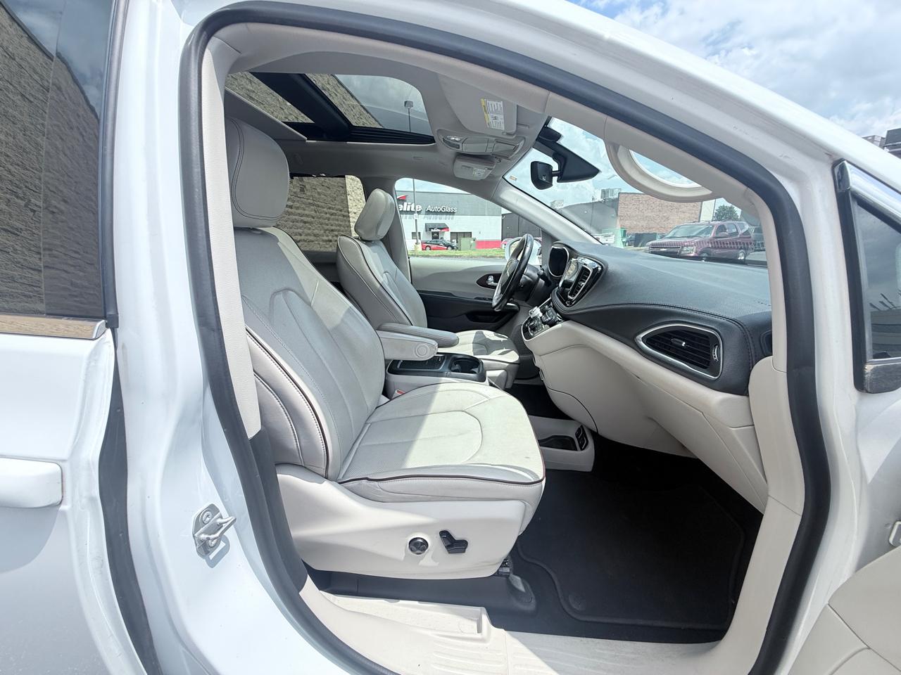Chrysler Pacifica Limited 2020