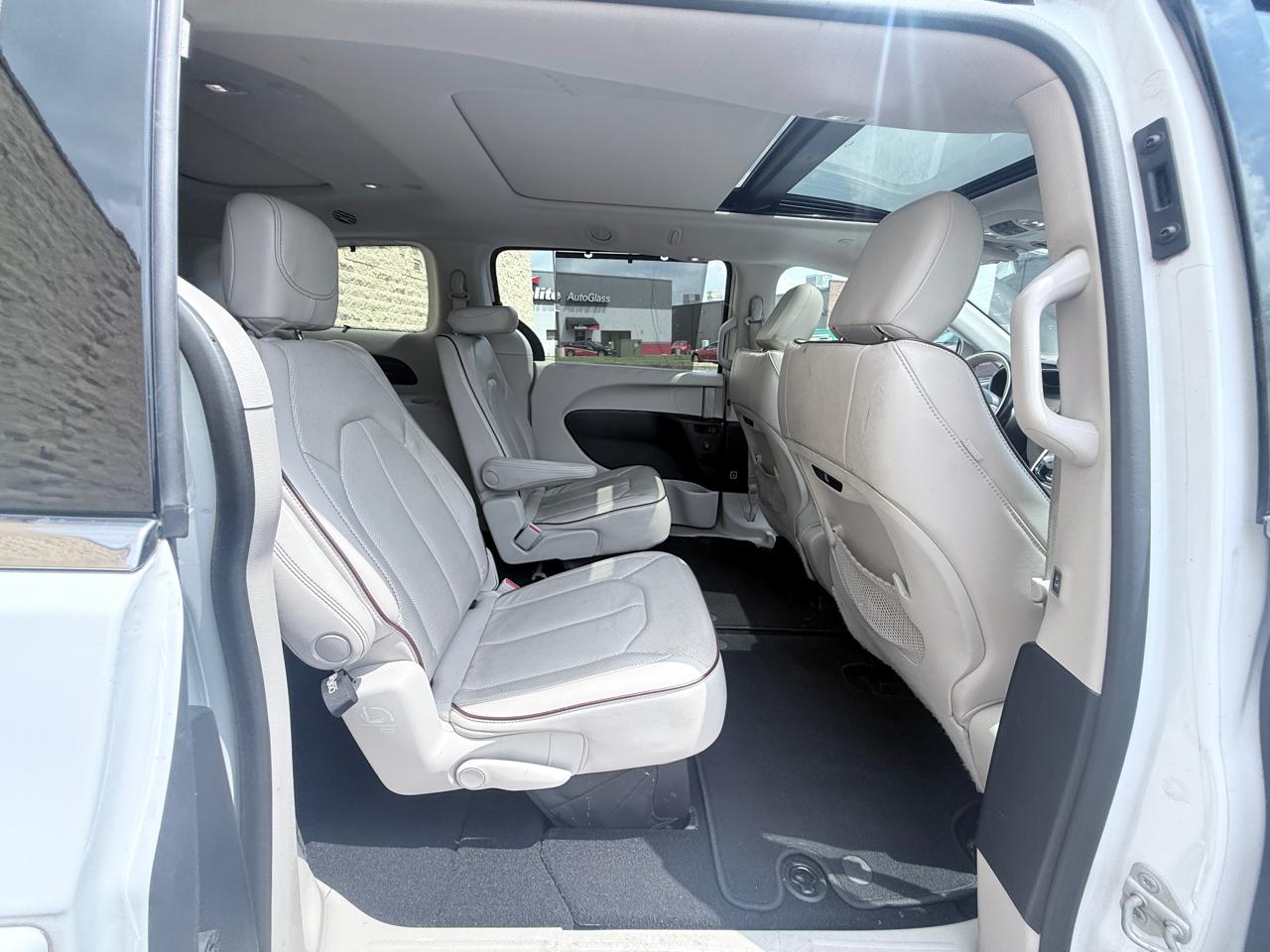 Chrysler Pacifica Limited 2020