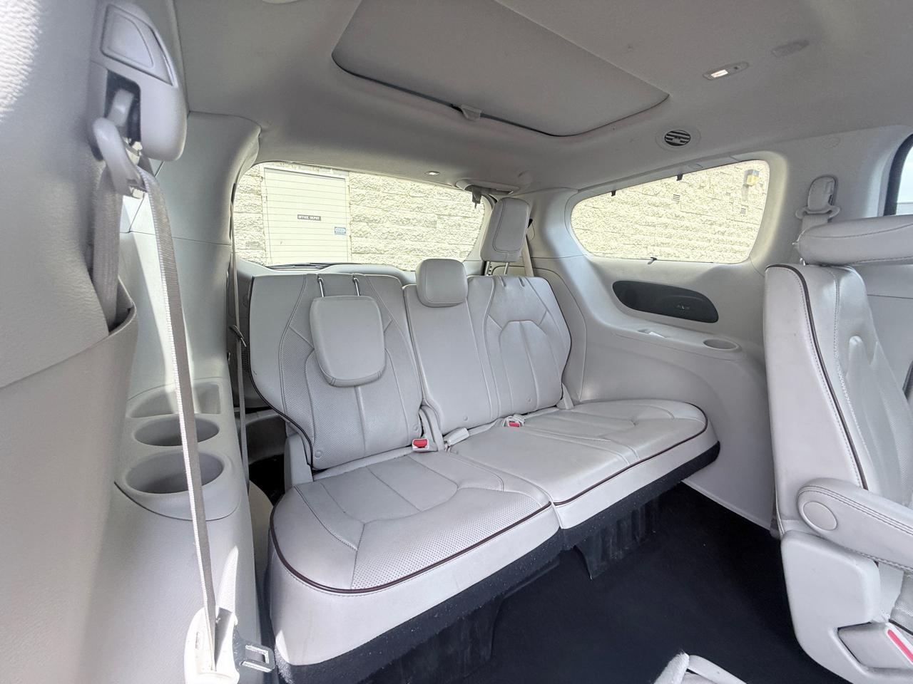 Chrysler Pacifica Limited 2020
