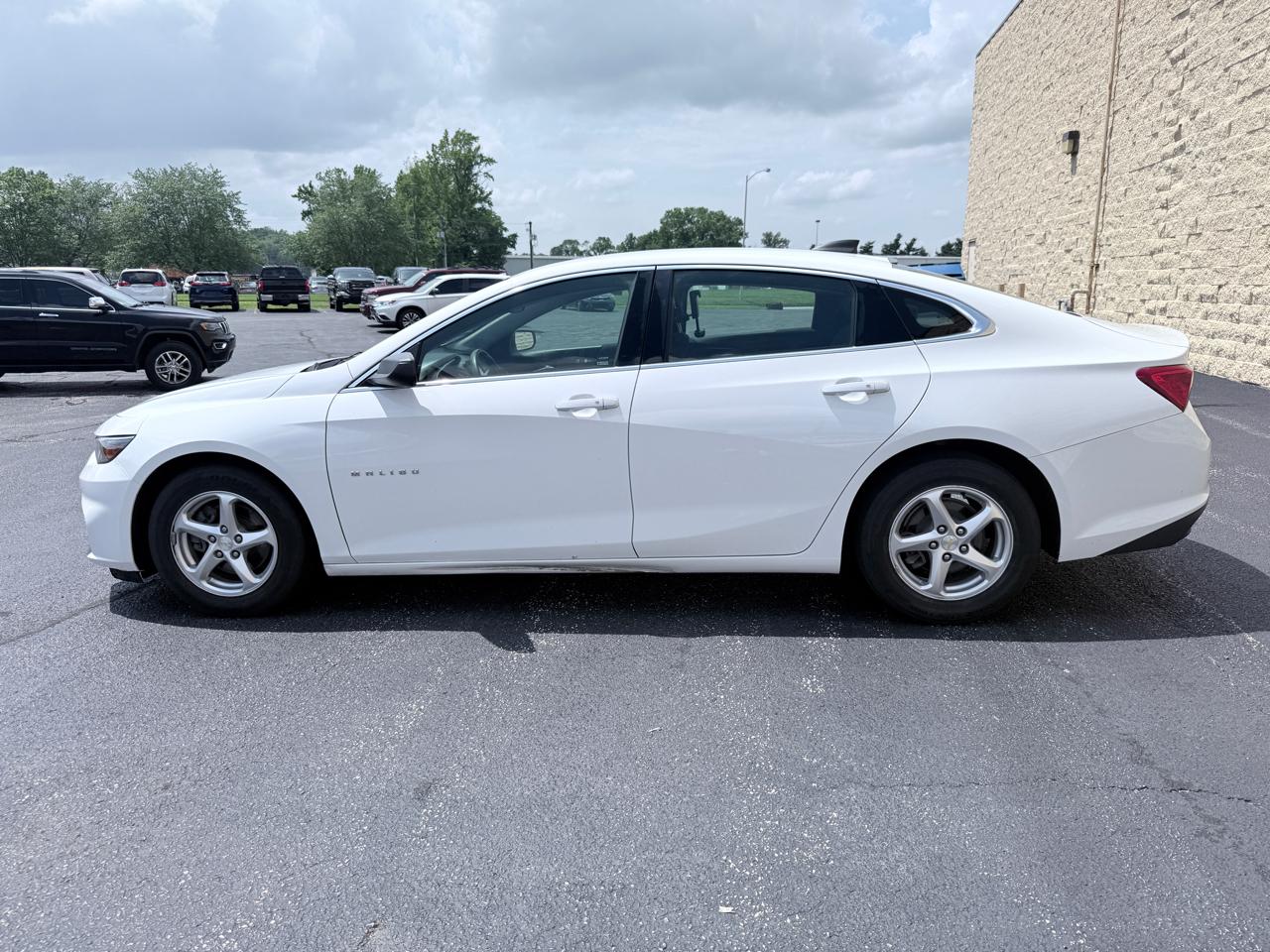 Chevrolet Malibu LS 2018