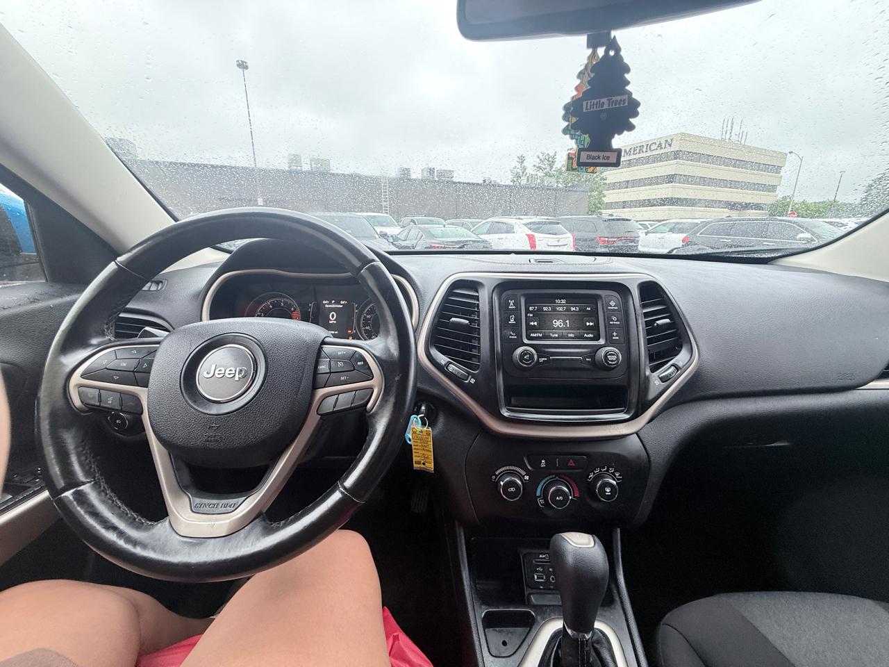 Jeep Cherokee Latitude FWD 2018