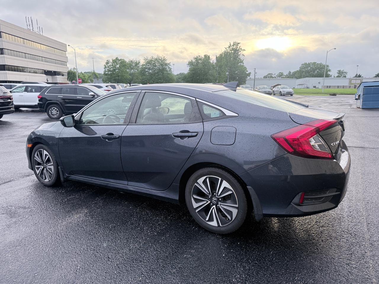 Honda Civic EX-T Sedan CVT 2018