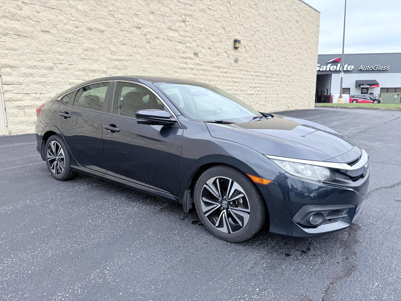 Honda Civic EX-T Sedan CVT 2016