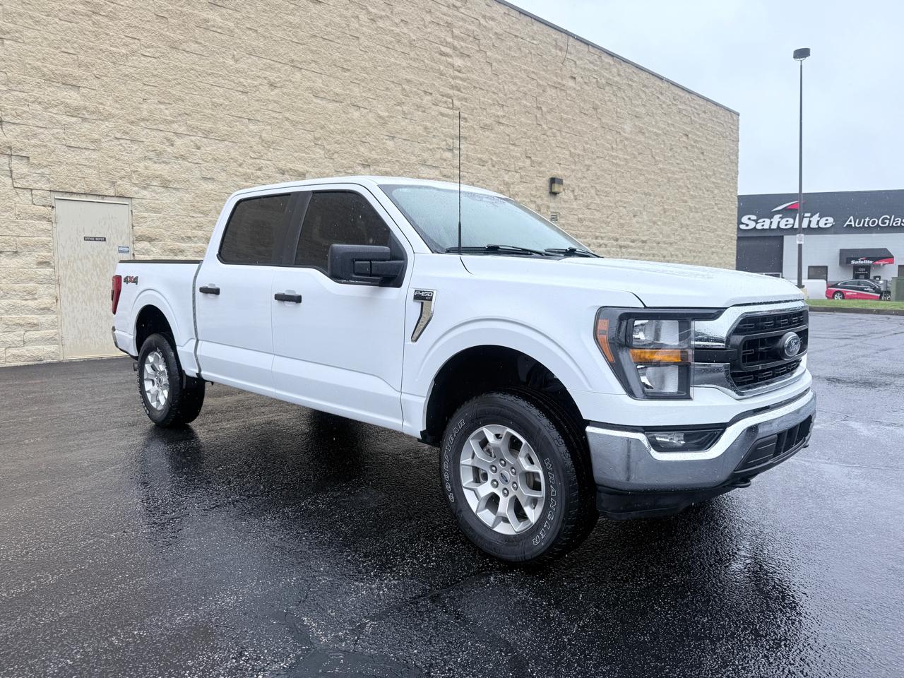 Ford F-150 Lariat SuperCrew 5.5-ft. Bed 4WD 2023