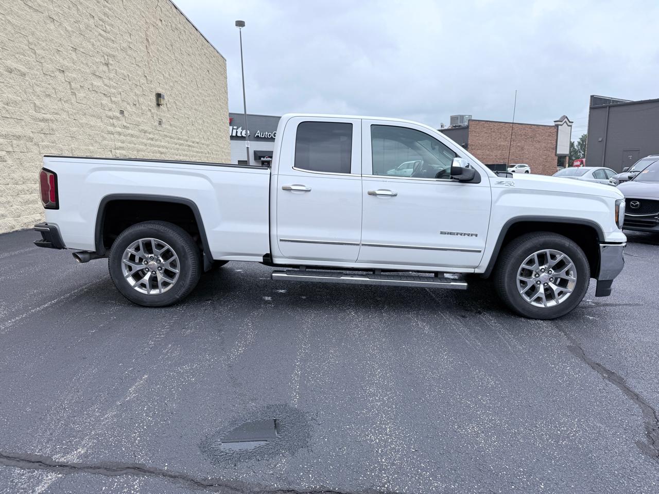 GMC Sierra 1500 SLT Double Cab 4WD 2018