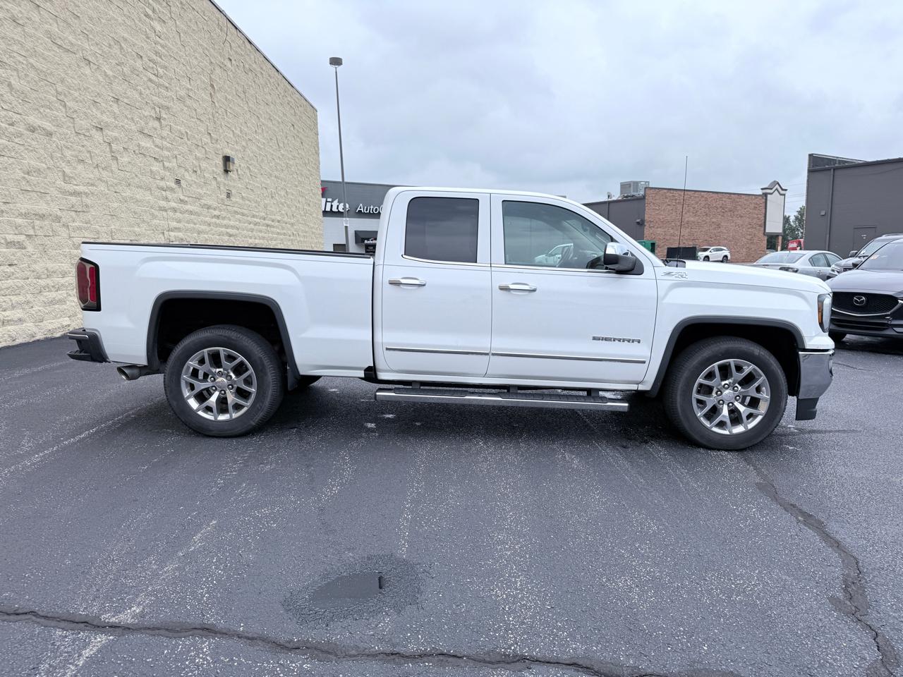 GMC Sierra 1500 SLT Double Cab 4WD 2018