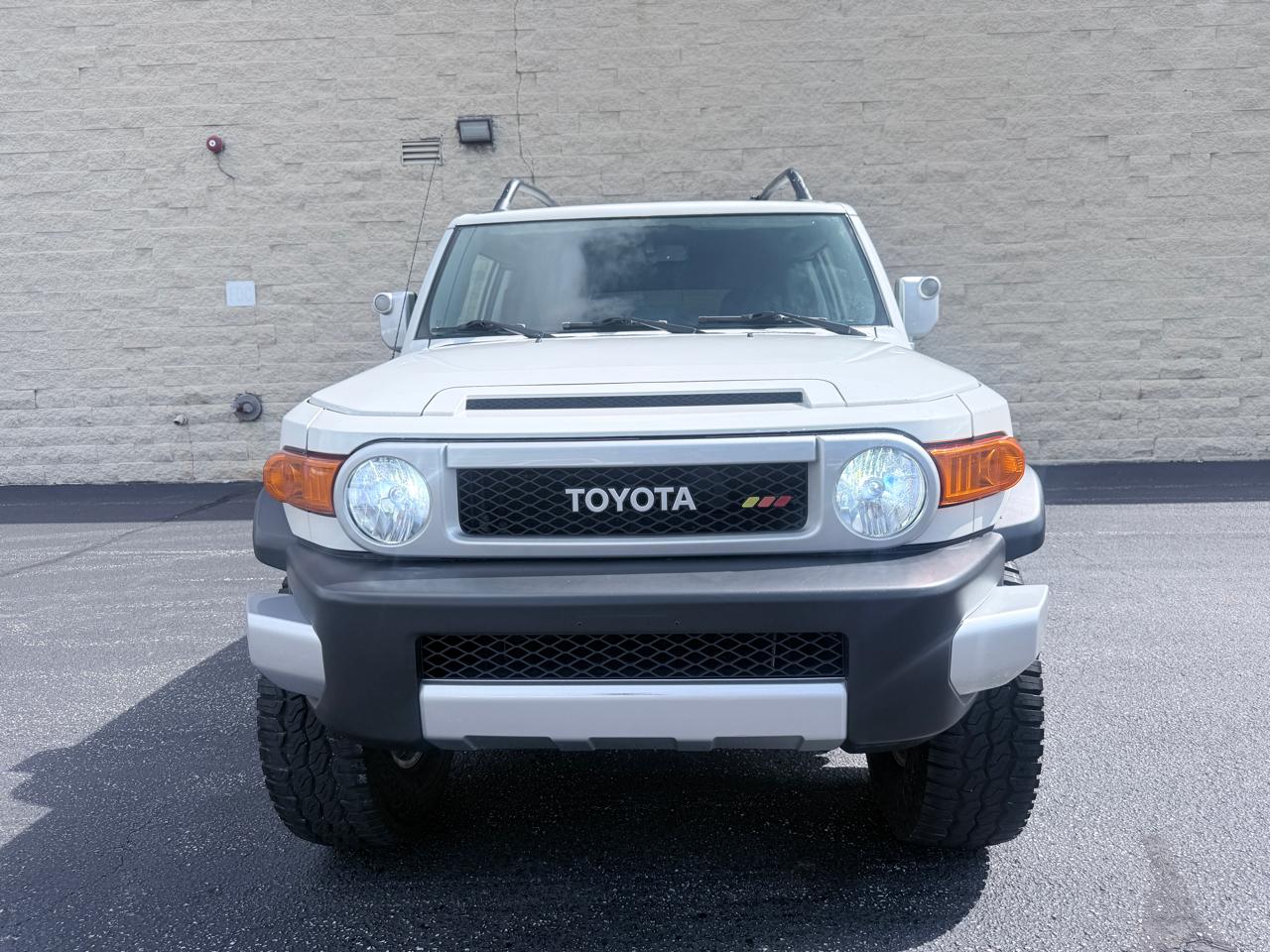 Toyota FJ Cruiser 4WD AT 2010