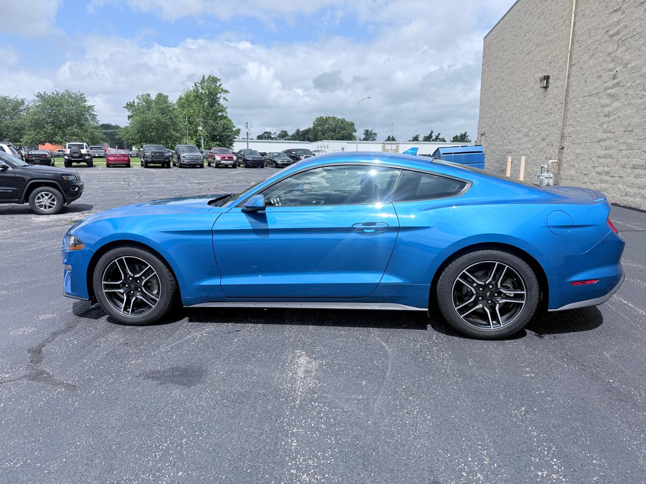 Ford Mustang EcoBoost Coupe 2020