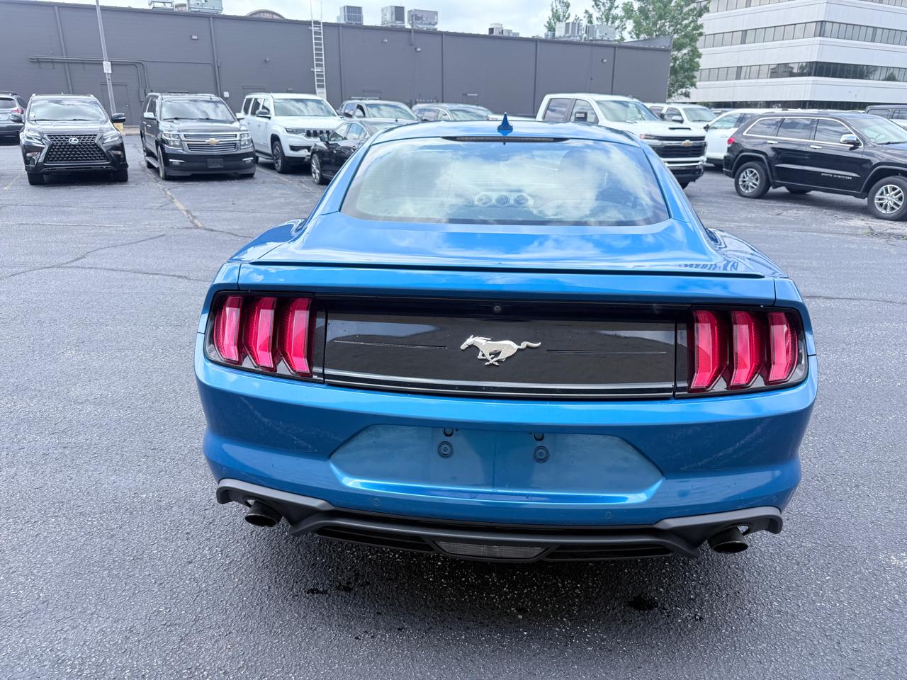 Ford Mustang EcoBoost Coupe 2020