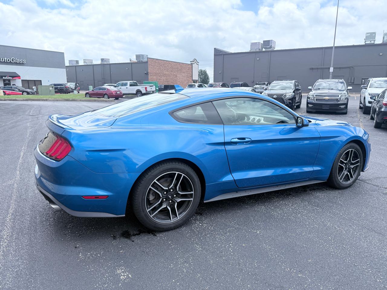 Ford Mustang EcoBoost Coupe 2020