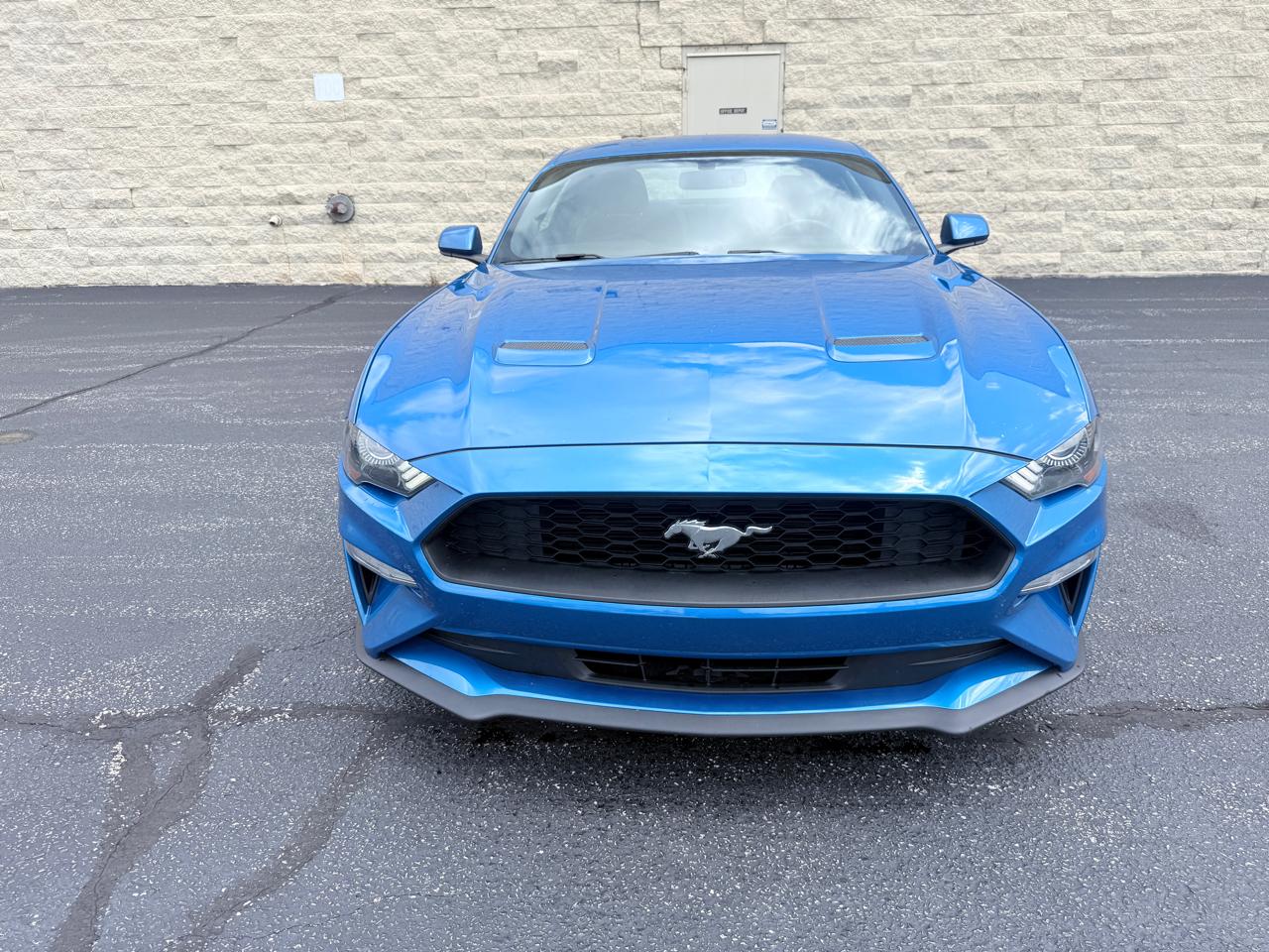 Ford Mustang EcoBoost Coupe 2020