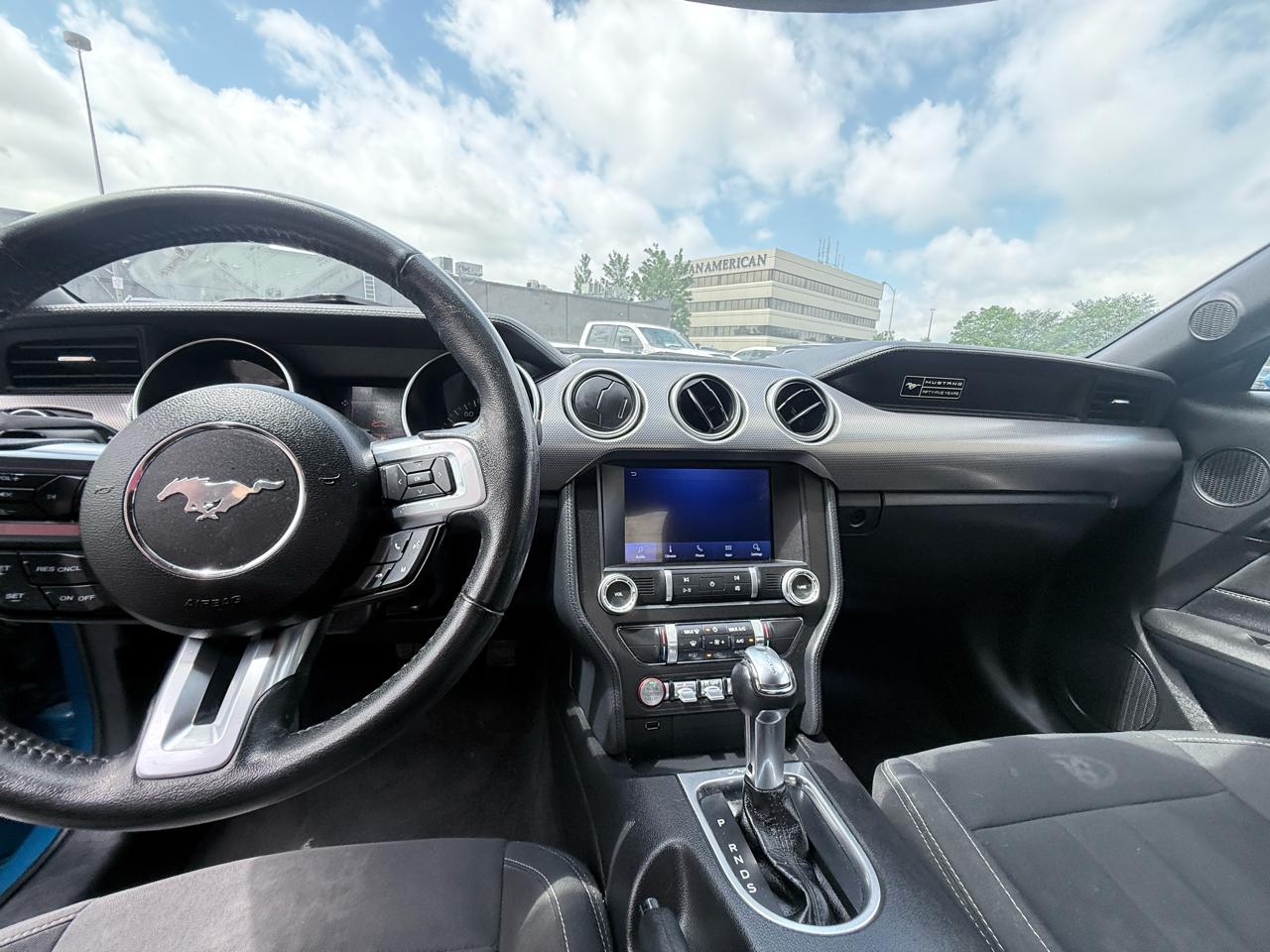 Ford Mustang EcoBoost Coupe 2020
