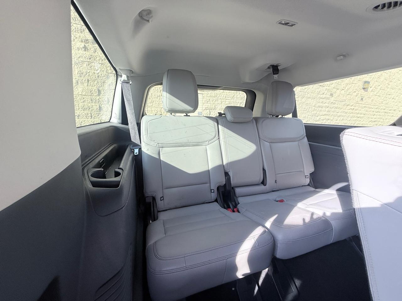 Ford Expedition MAX XLT 4WD 2025