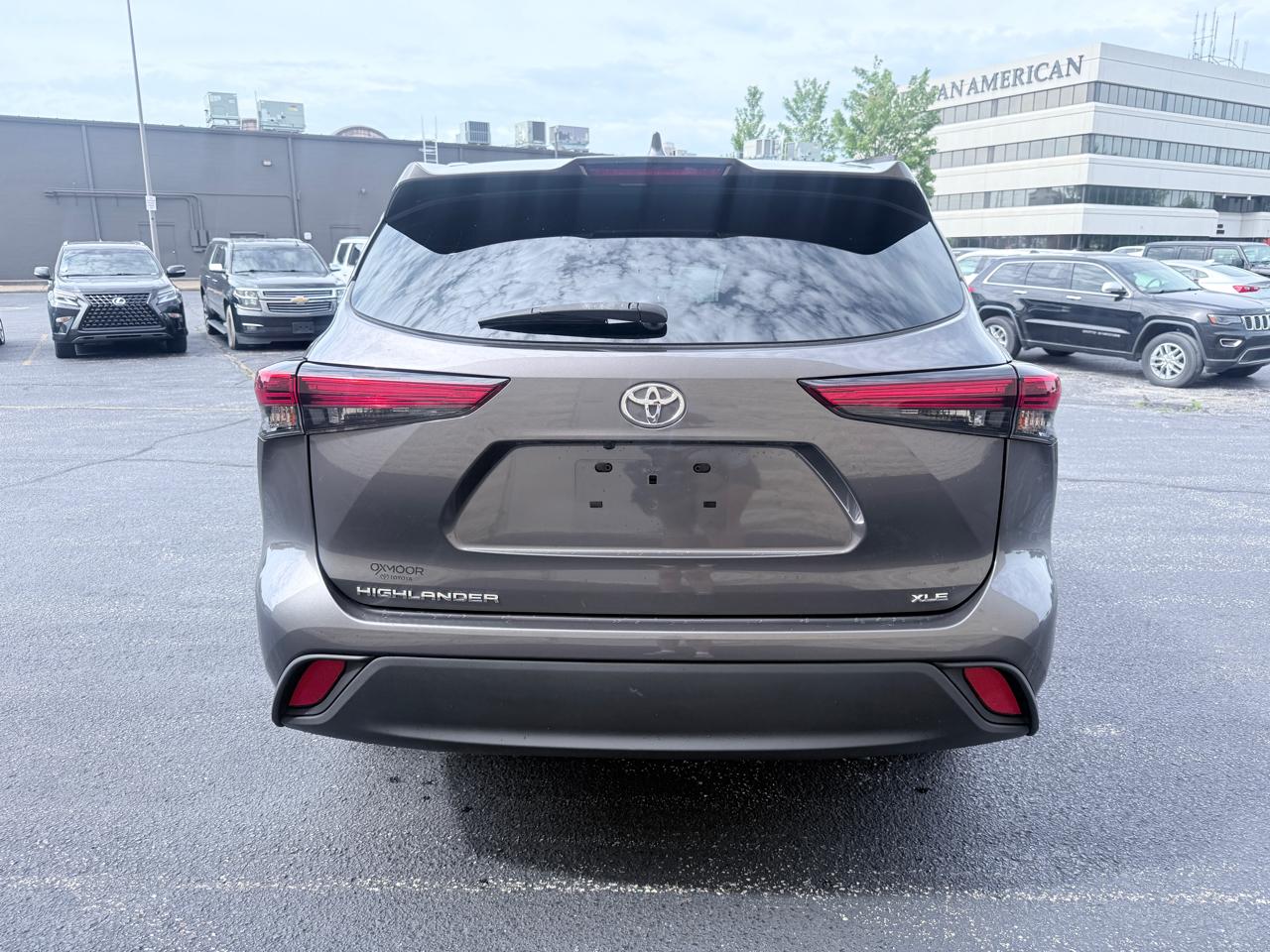 Toyota Highlander XLE FWD V6 2021