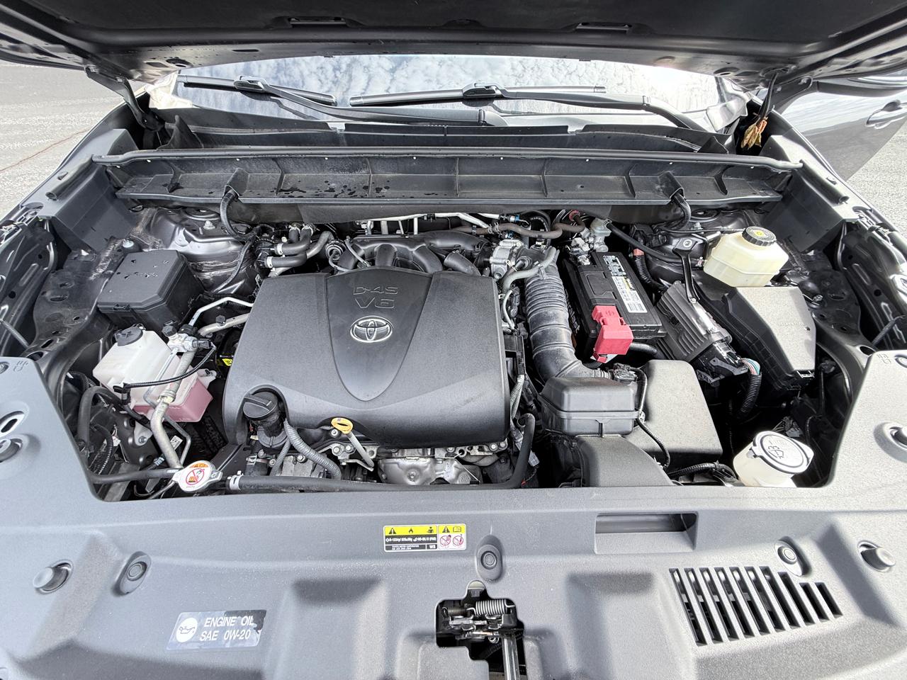Toyota Highlander XLE FWD V6 2021