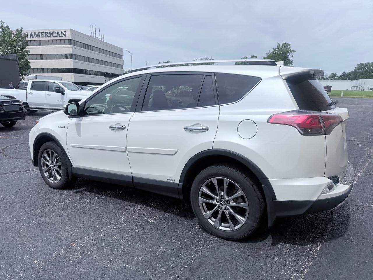 Toyota RAV4 Hybrid Limited 2016