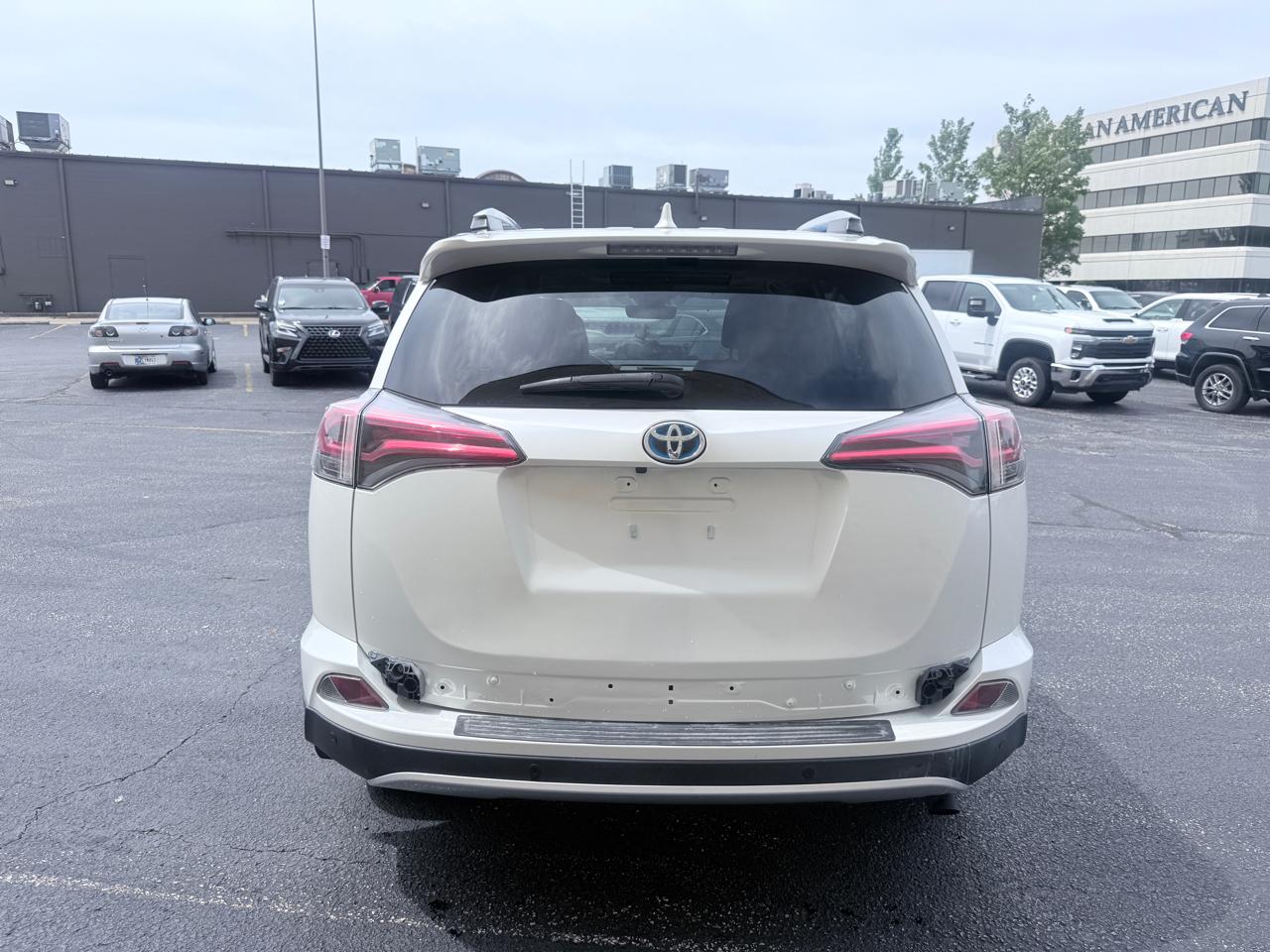 Toyota RAV4 Hybrid Limited 2016