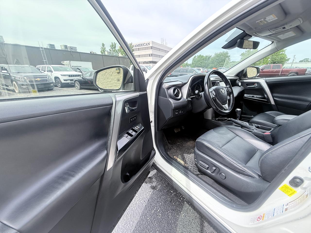 Toyota RAV4 Hybrid Limited 2016