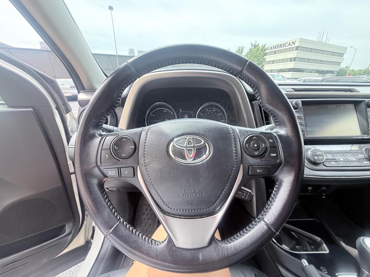 Toyota RAV4 Hybrid Limited 2016