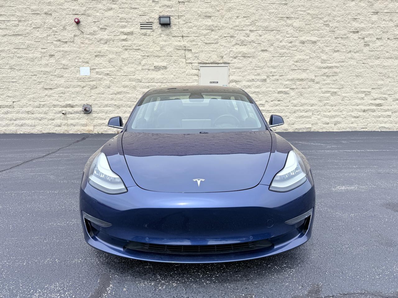 Tesla Model 3 Base 2018