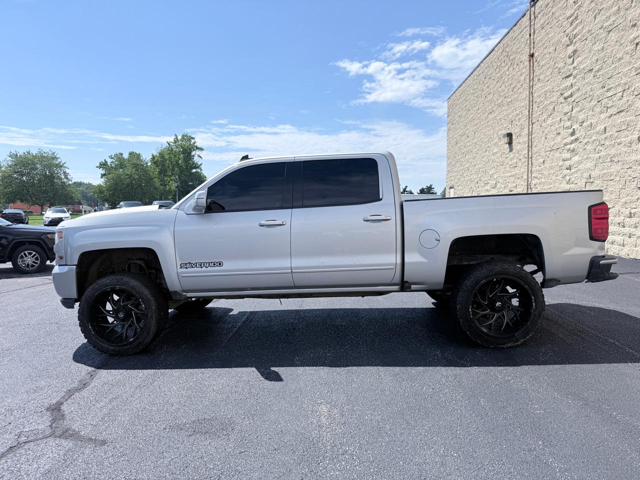 Chevrolet Silverado 1500 LT Crew Cab Long Box 4WD 2016