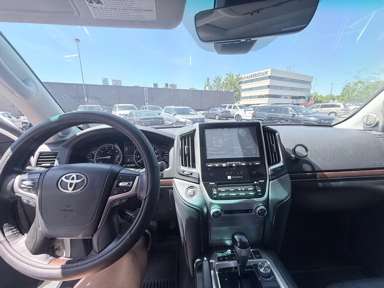 Toyota Land Cruiser 4WD 2017