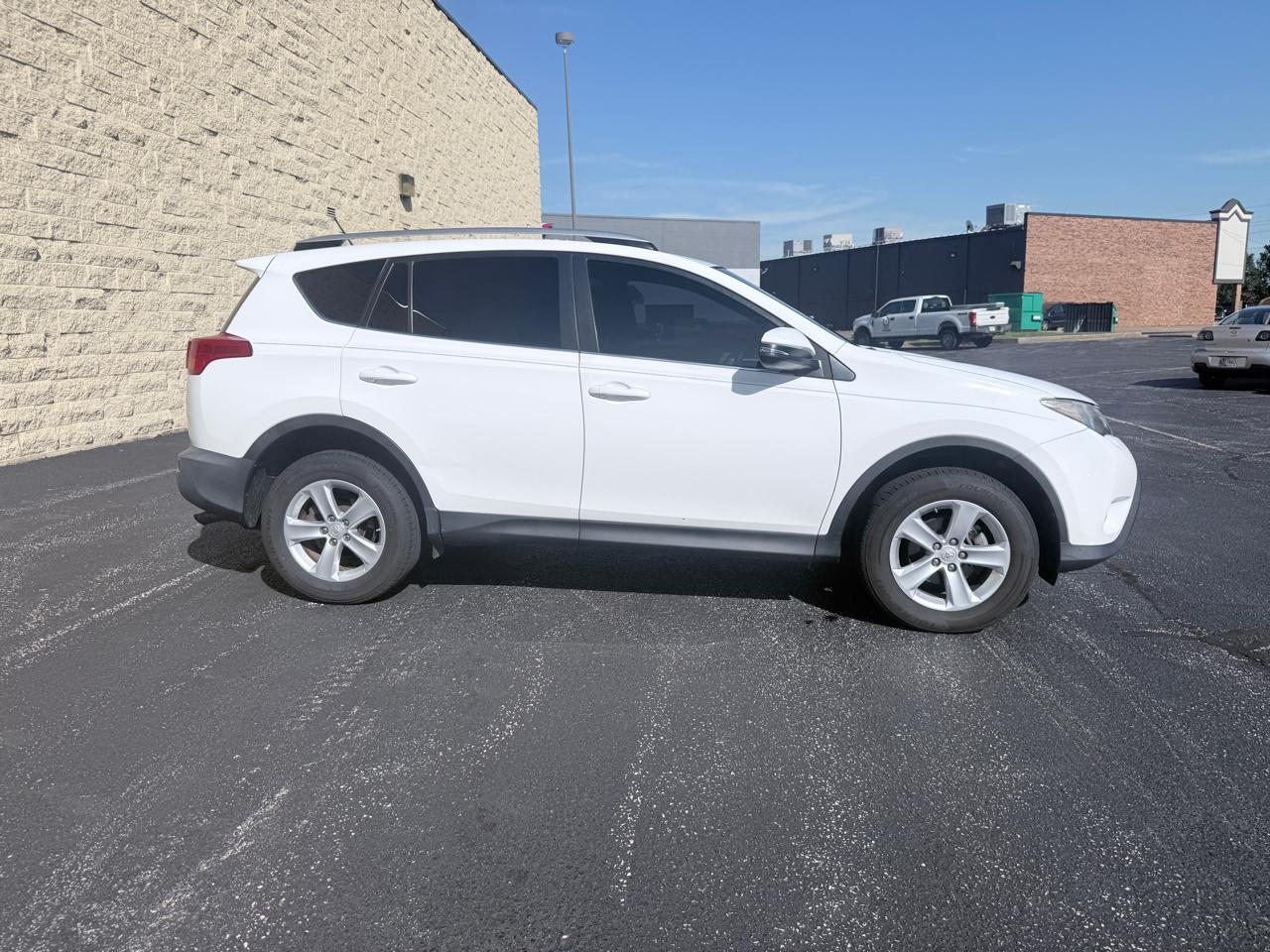 Toyota RAV4 XLE AWD 2013