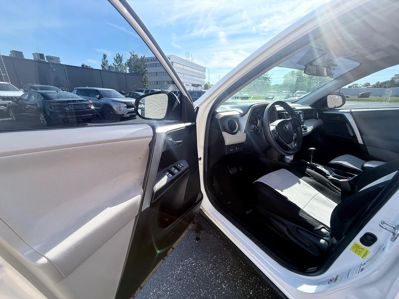 Toyota RAV4 XLE AWD 2013