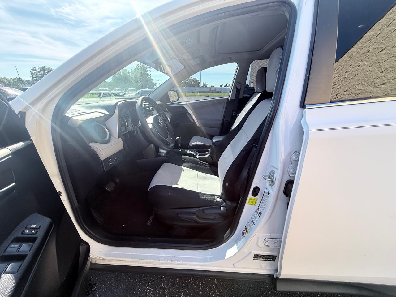 Toyota RAV4 XLE AWD 2013