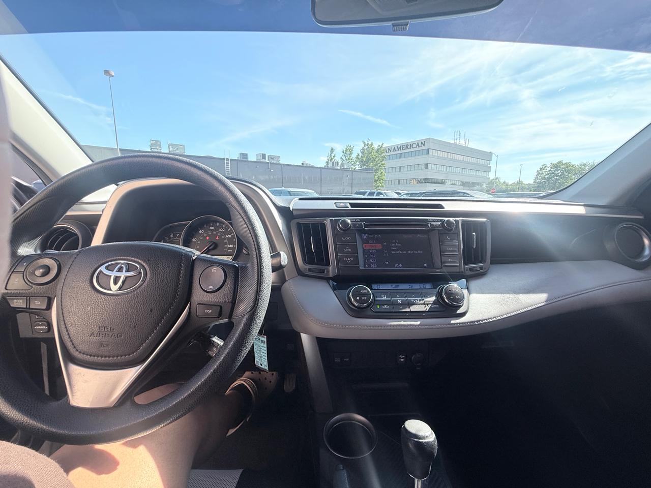 Toyota RAV4 XLE AWD 2013