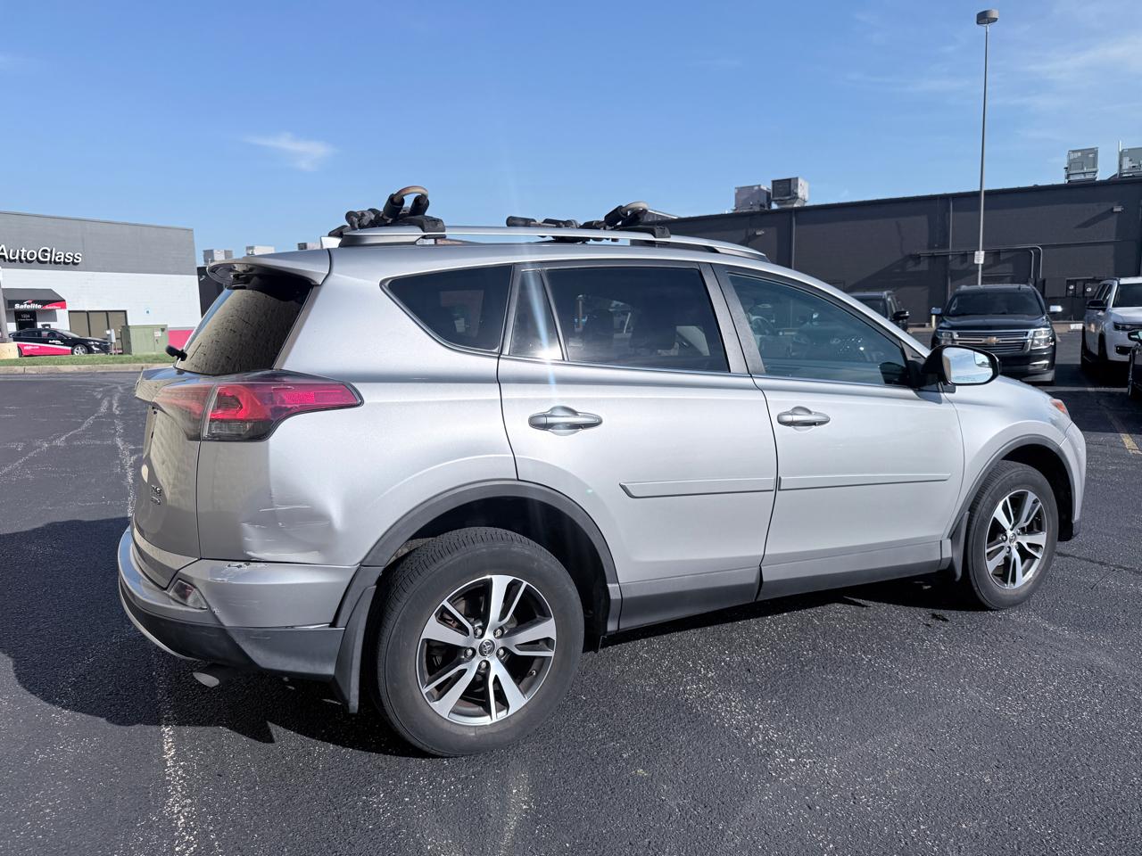 Toyota RAV4 XLE AWD 2016