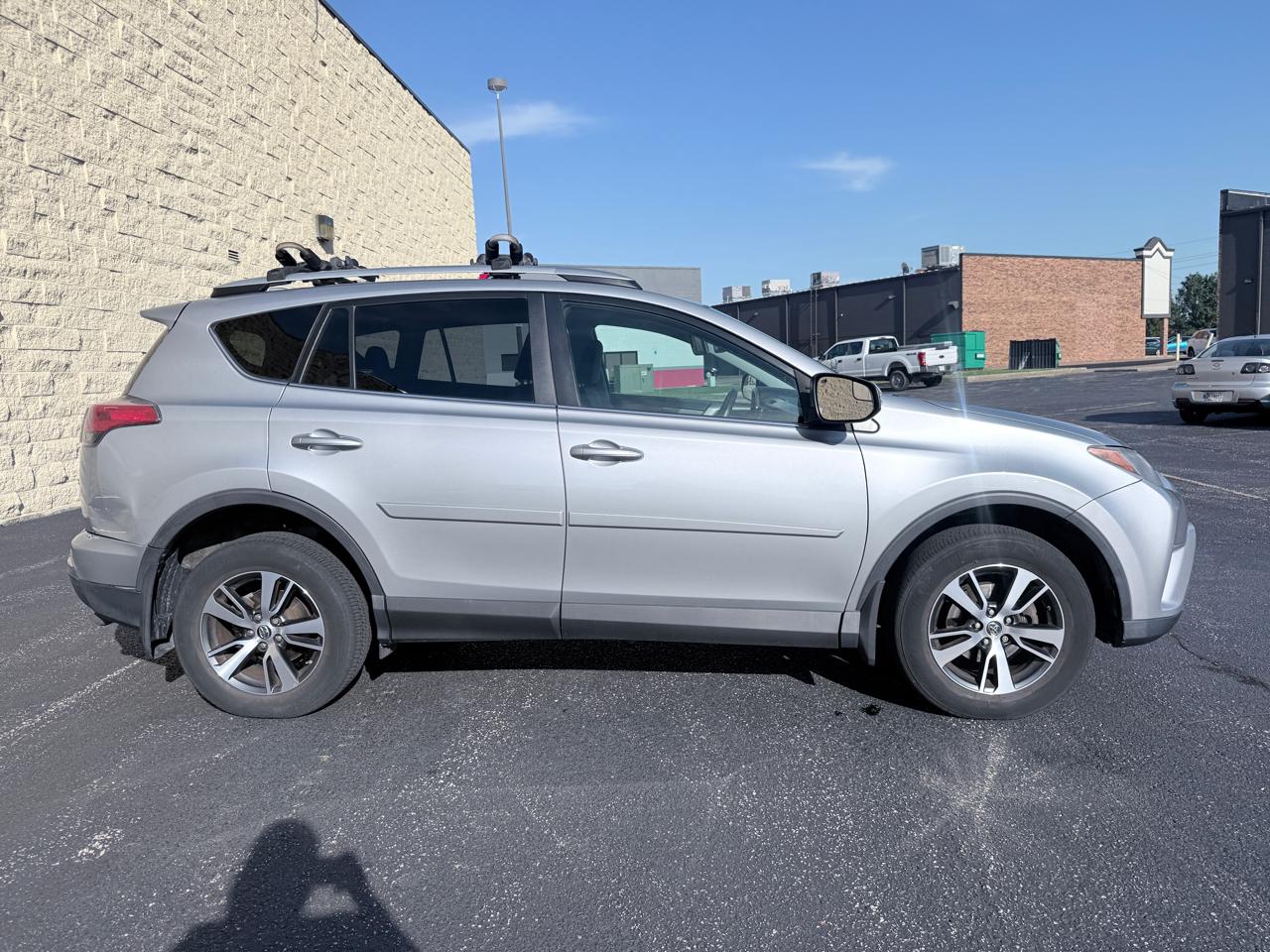 Toyota RAV4 XLE AWD 2016