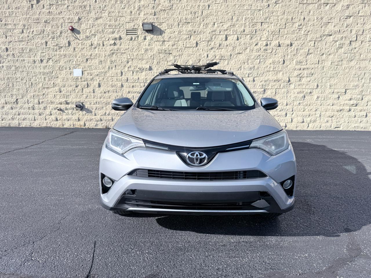 Toyota RAV4 XLE AWD 2016