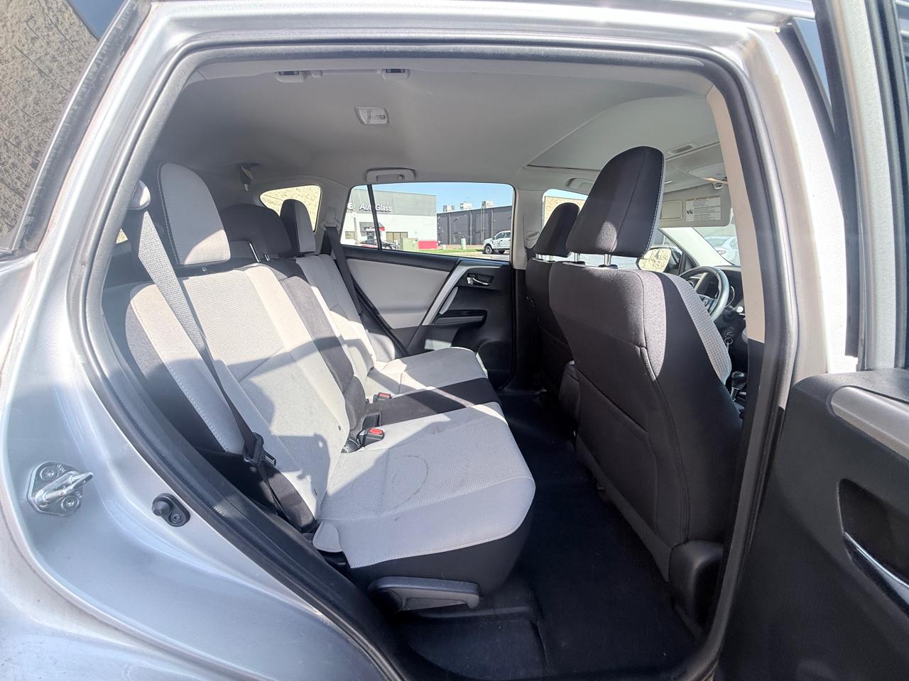 Toyota RAV4 XLE AWD 2016