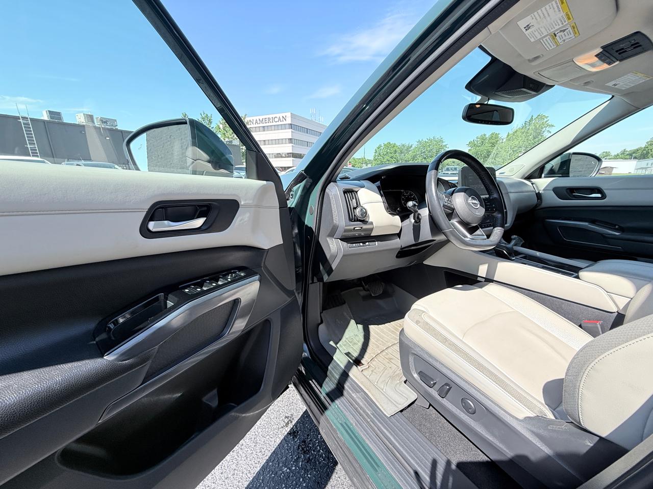 Nissan Pathfinder SL 2022