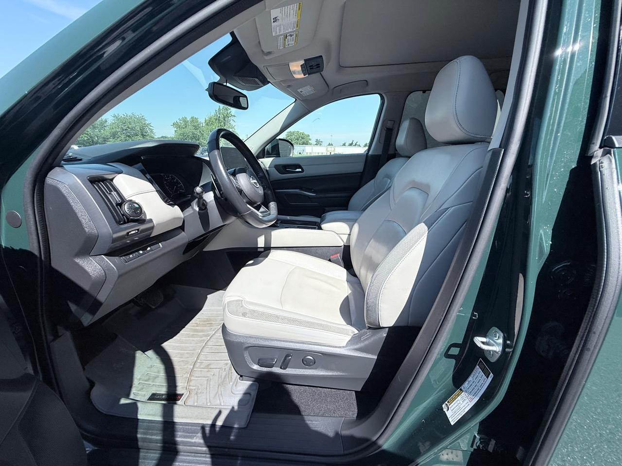 Nissan Pathfinder SL 2022