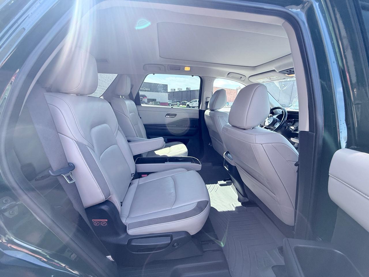 Nissan Pathfinder SL 2022