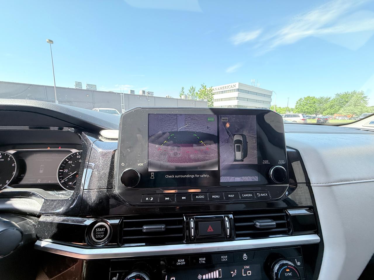 Nissan Pathfinder SL 2022
