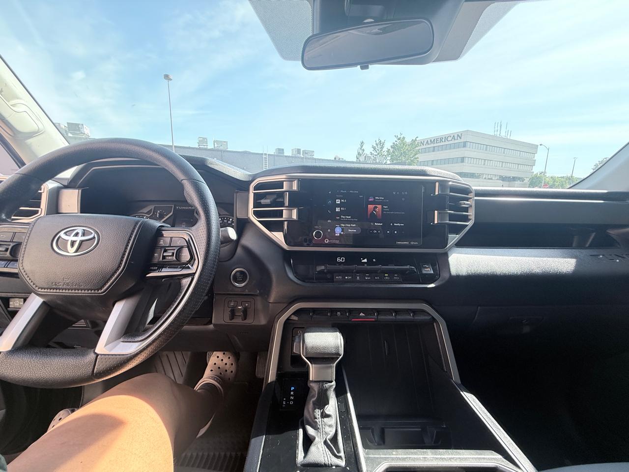 Toyota Tundra SR5 CrewMax 4WD 2024