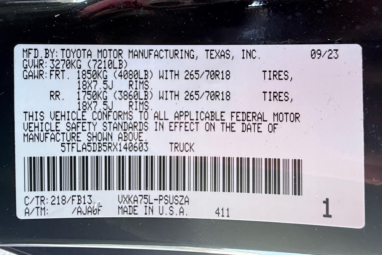 Toyota Tundra SR5 CrewMax 4WD 2024