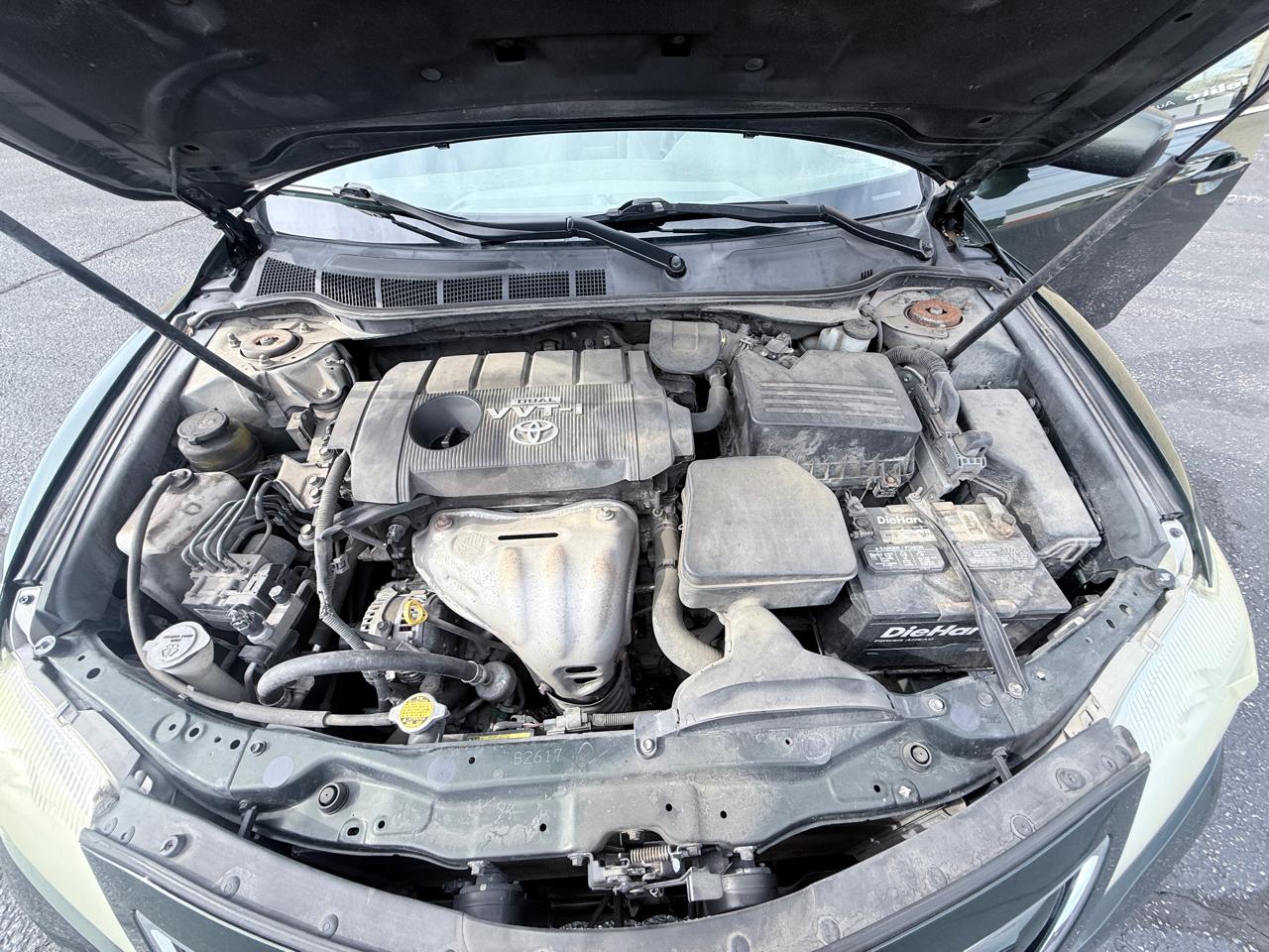 Toyota Camry SE 6-Spd MT 2010