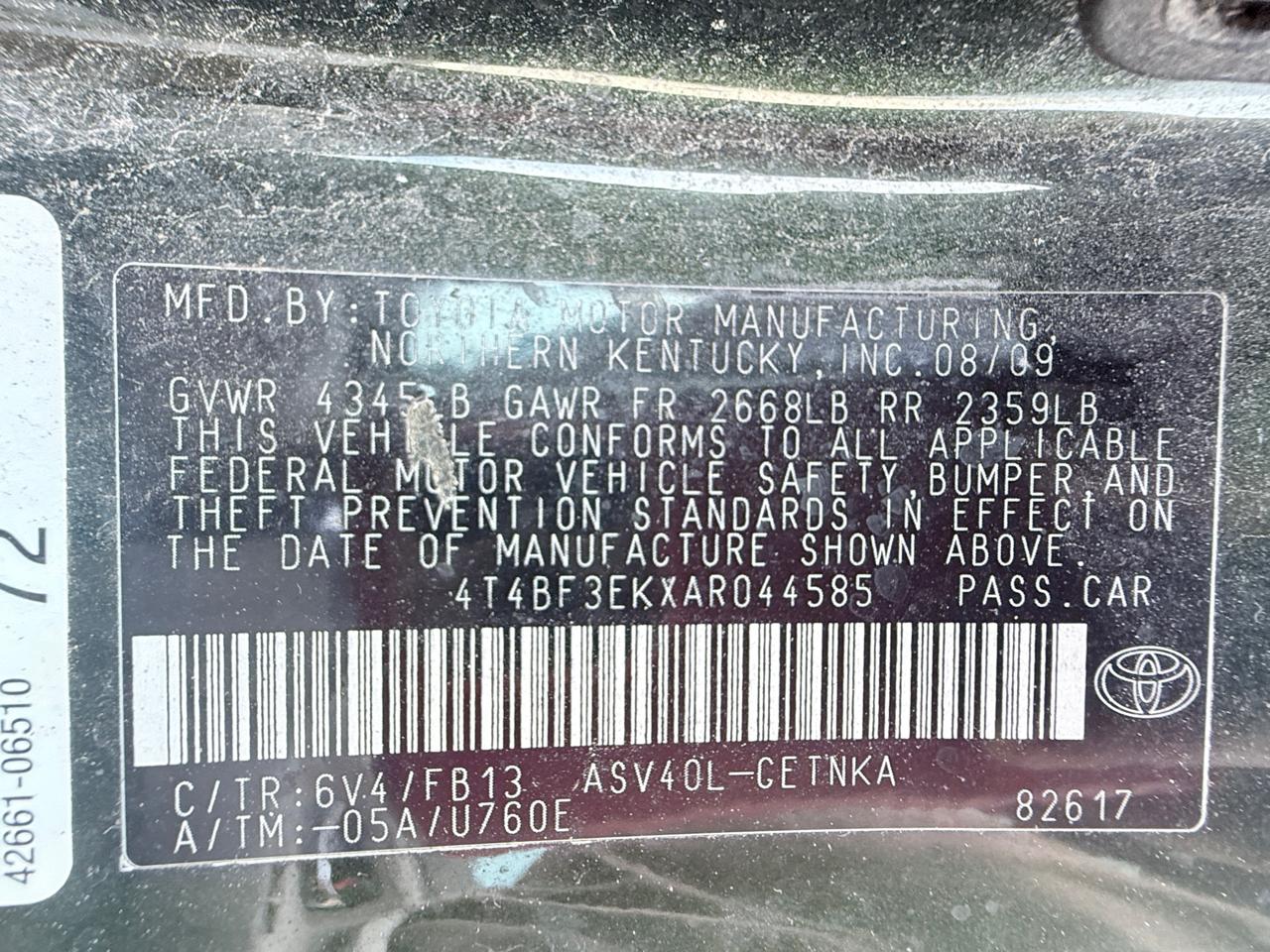 Toyota Camry SE 6-Spd MT 2010