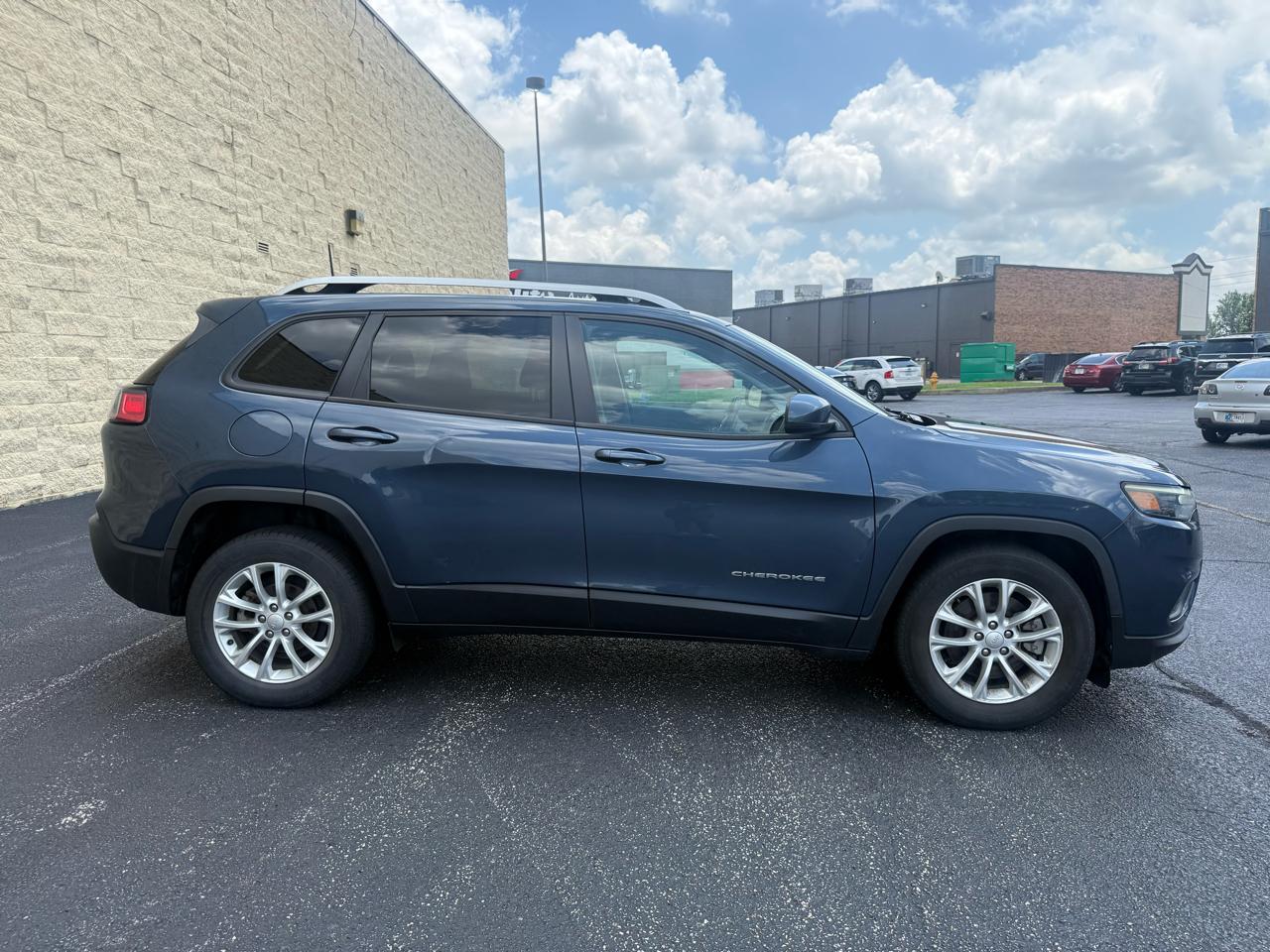 Jeep Cherokee Latitude FWD 2021