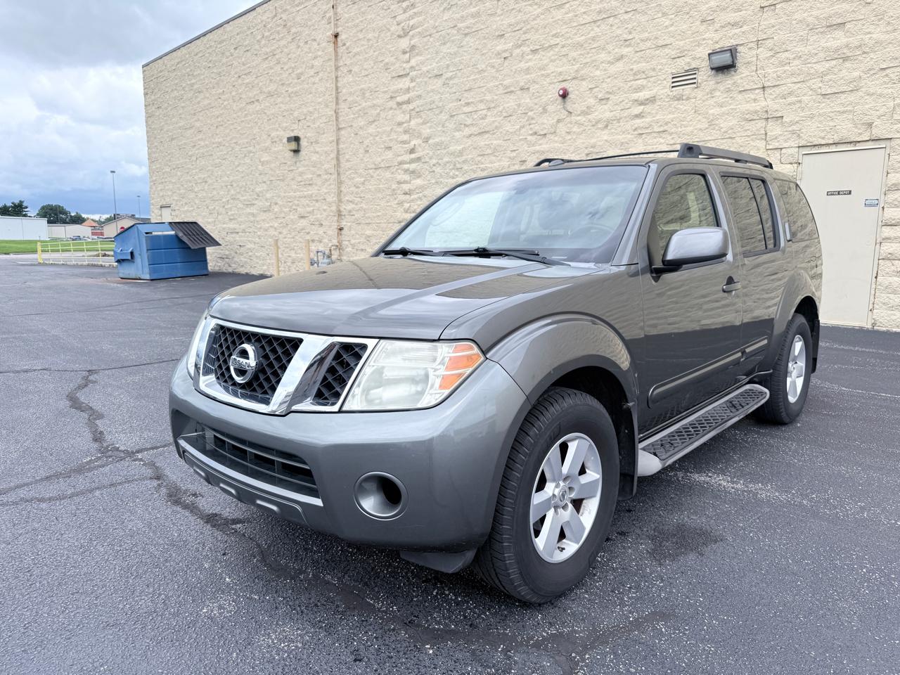 Nissan Pathfinder LE 4WD 2008